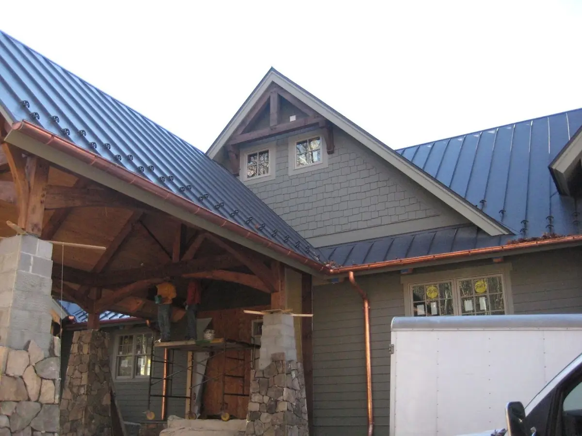 Craftsman Roofing team delivering quality roofing work in Maple Hills